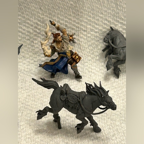 Fantasy Miniature Figures Set - Picture 11 of 16